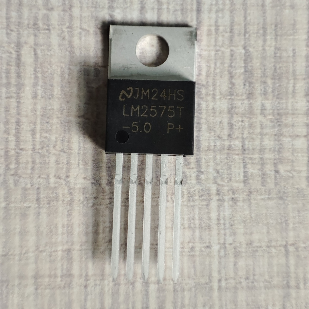 LM2575T-5.0 DC-DC перетворювач 1А