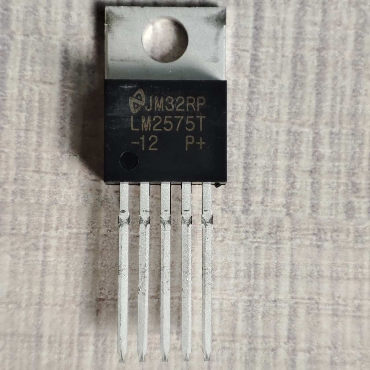 LM2575T-12.0 DC-DC перетворювач 1А
