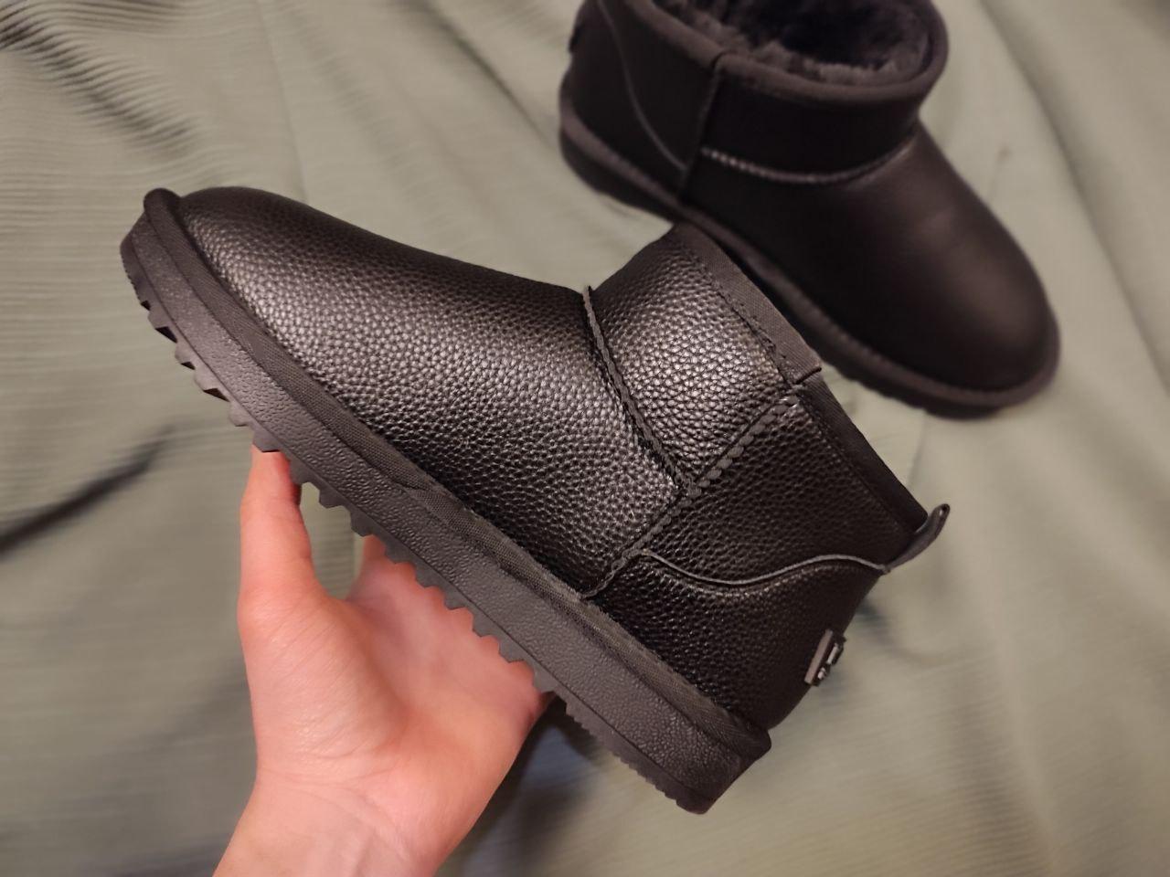 Ugg угги ЧЕРНЫЕ мини кожаные натуралки низкие (h=11.5) женские унисекс