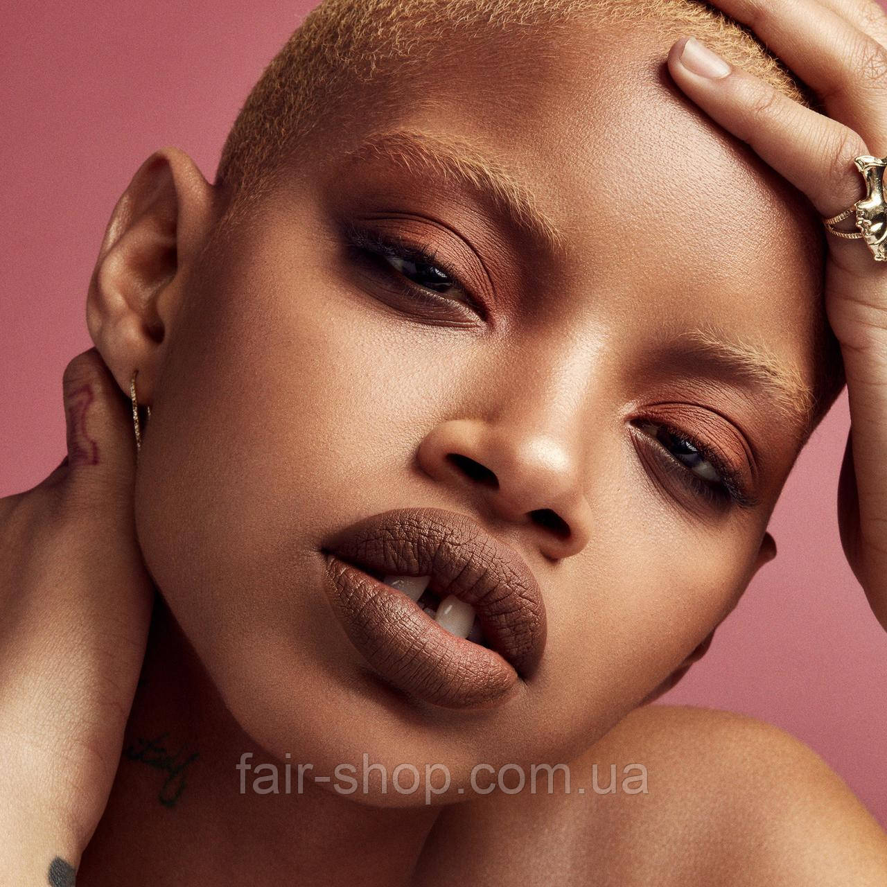 FENTY BEAUTY by Rihanna Stunna Lip Paint Longwear
