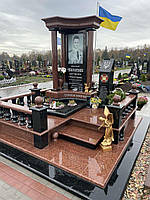 Памятник герою Украины на могилу из красного гранита 3000*3000