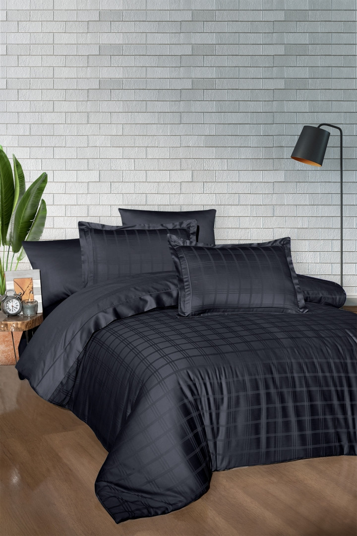 Постільна білизна First Choice Deluxe Satin Dark Series Євро - Royce Eclipse