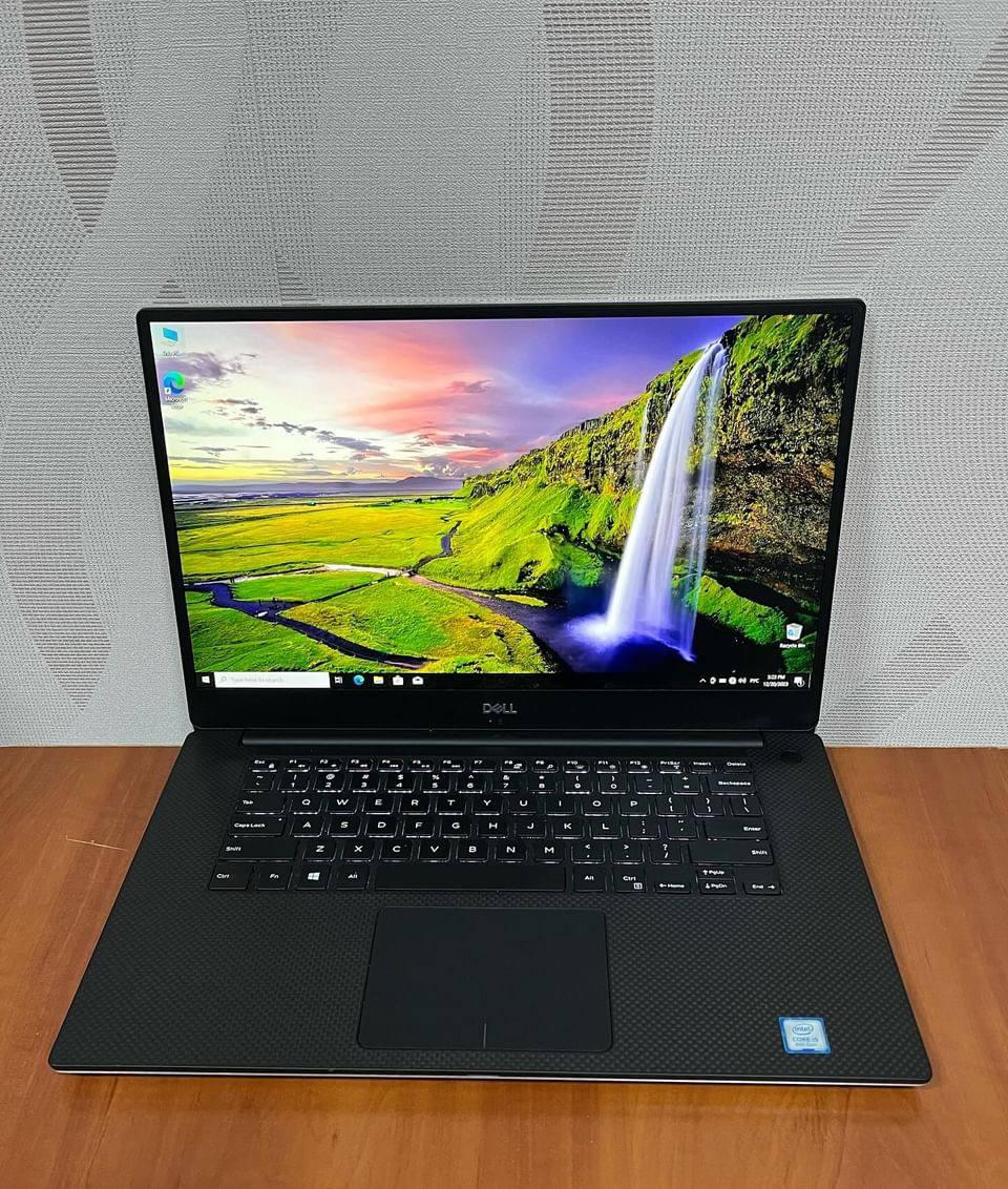 Мобільна робоча станція Dell Precision 5530/Intel Core i5-8300H/16GB DDR4/1TB SSD - фото 1 - id-p2062677254