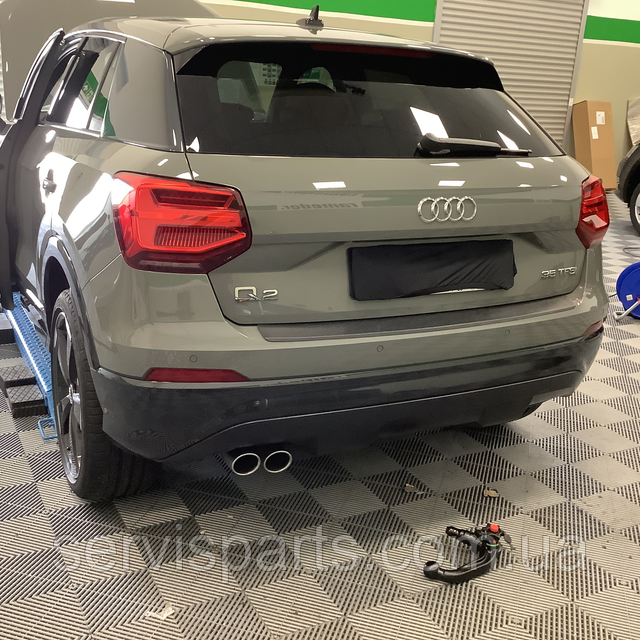 Фаркоп Audi Q2 2016- (Ауді Q2) шидкознімний гак на ключах