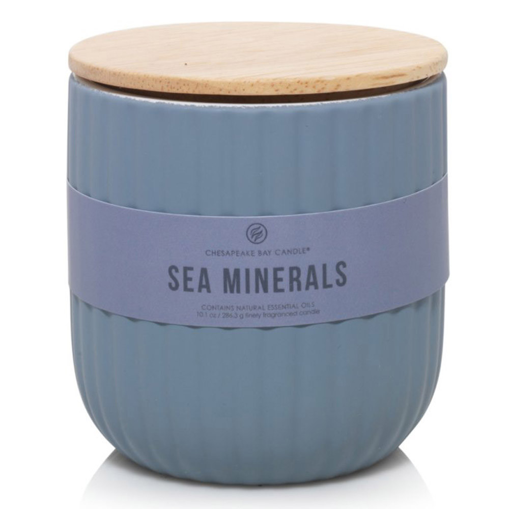 Свічка ароматична соєва в керамічному стакані "Морські мінерали" Chesapeake Bay Candle, фото 1