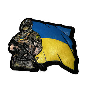 Нашивка воїн з прапором України загальний на липучці PVC МС Yellow/Blue, фото 3