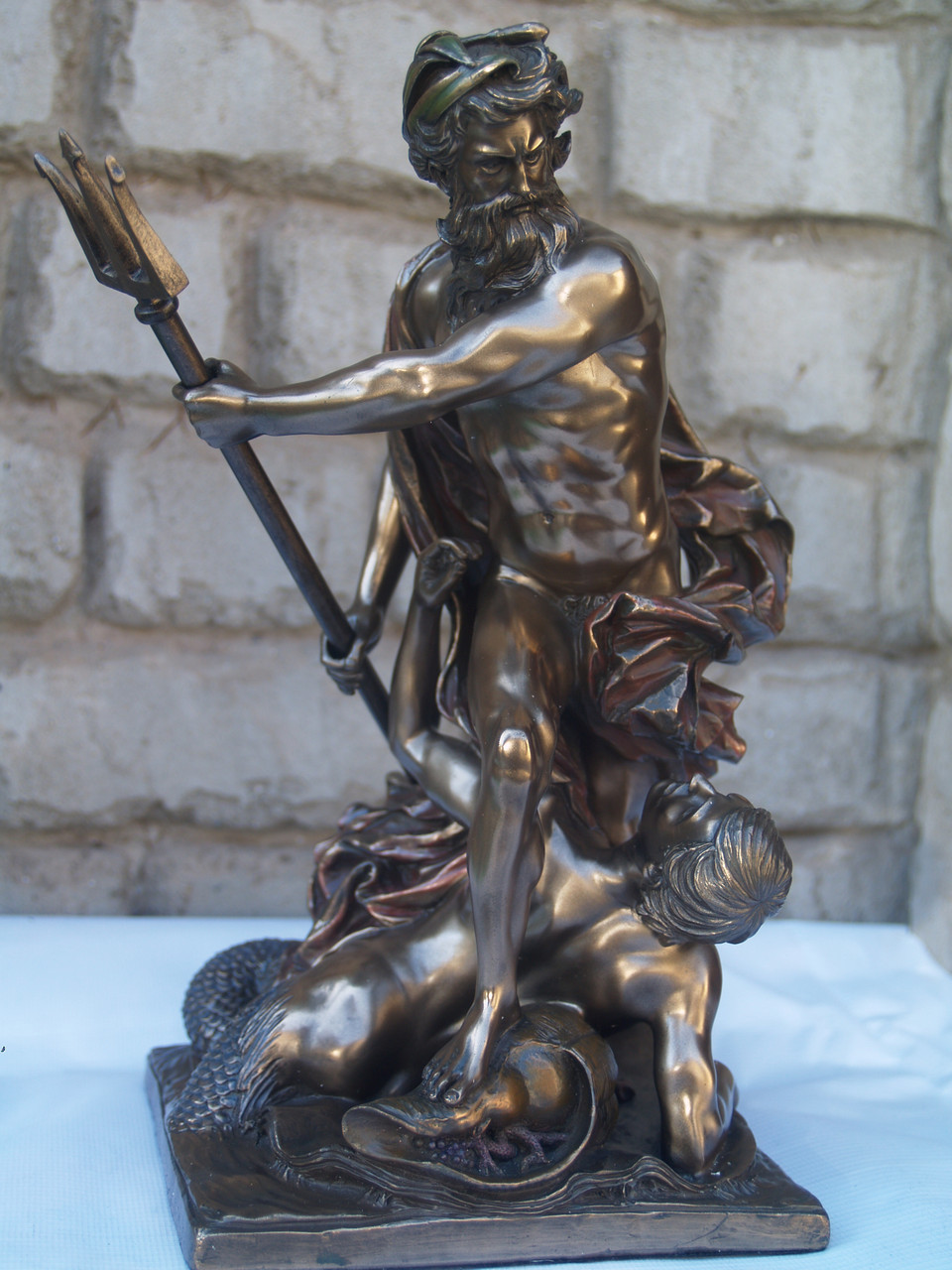 Статуетка з бронзовим покриттям Veronese Посейдон 26 см у подарунковій коробці 73133 - фото 2 - id-p268403370