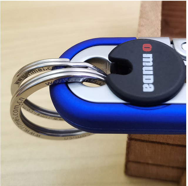 Брелок-карабин для ключей Omuda A3746 Blue Брелок-карабин для ключей Omuda A3746 Blue