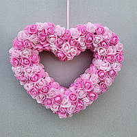 Рожеве серце з рожевих троянд  на Дня Святого Валентина, декор весілля, весільної церемонії