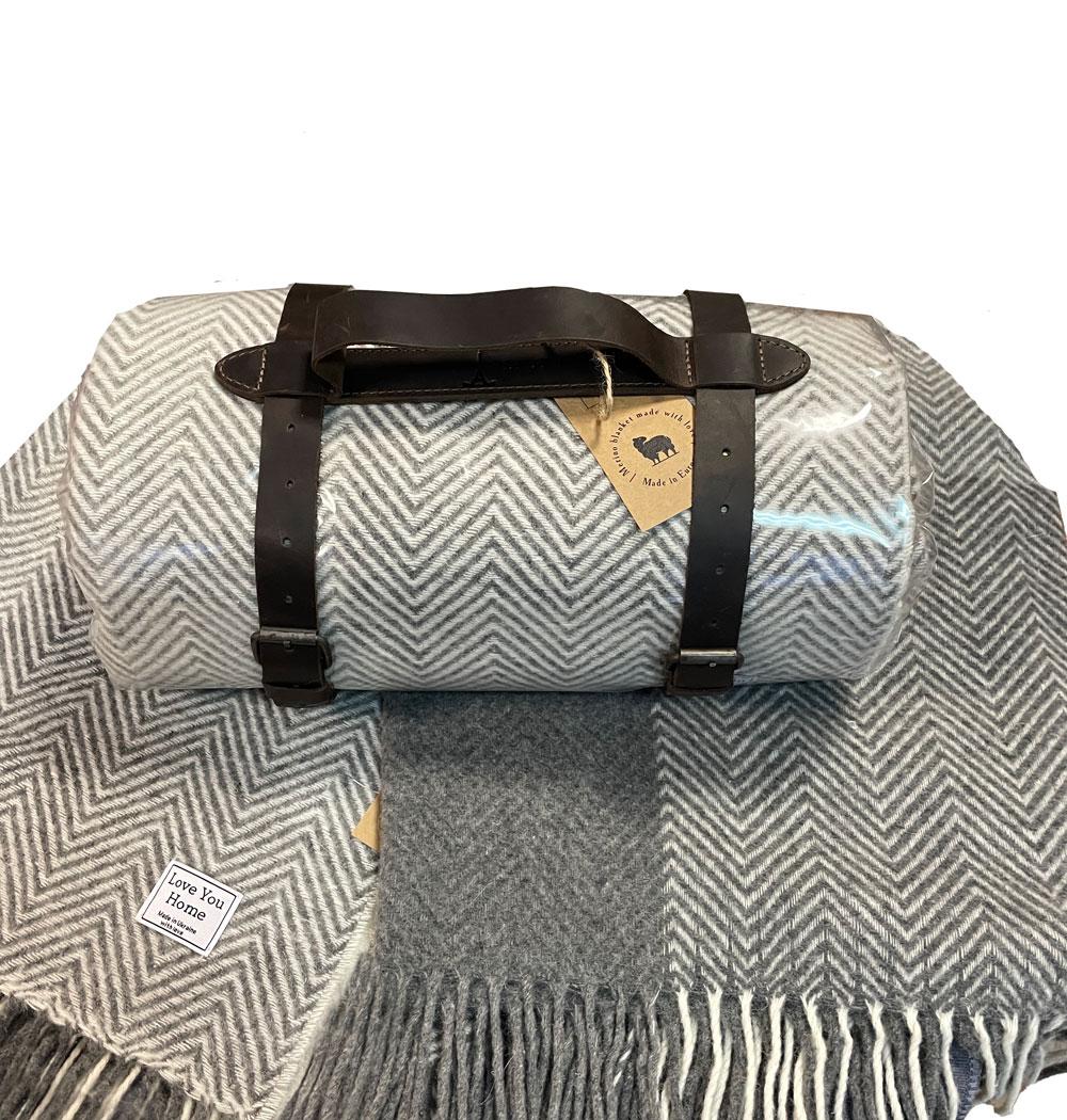 Плед Мериносовий тревел карта біло-.сер.сір Love You 140 x 200 см