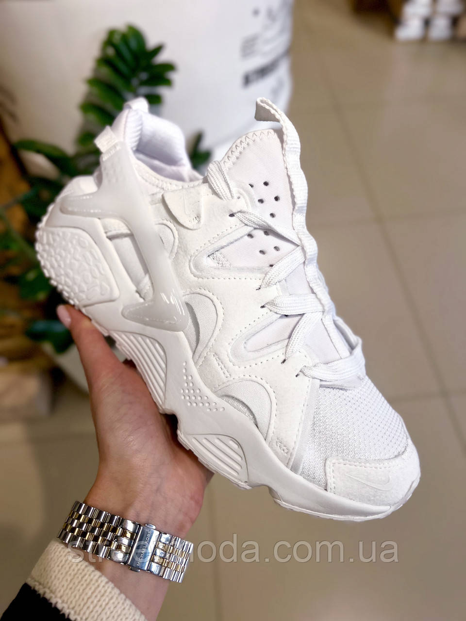 Чоловічі білі кросівки Nike Air Huarache Craft