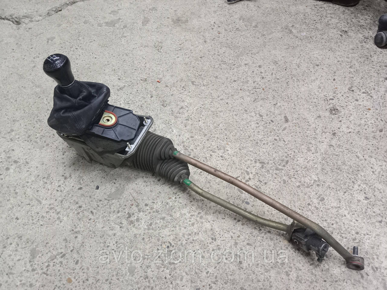 Куліса КПП Volkswagen Passat B5, Audi A6 C5. Пасат Б5, Ауді А6 Ц5. 8D0711025F.