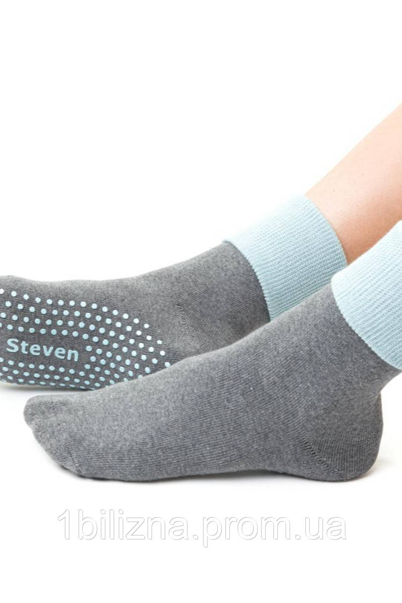 Шкарпетки махрові для дому антиковзні жіночі STEVEN 126 ABS