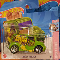 Hot Wheels 2023 Sweet Rides Roller Toaster 4/5 59/250 HKJ93 Тостер гонщик Машинки колекційні Хот Вілс