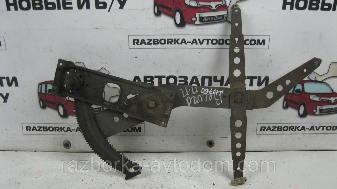 Склопідіймач передній правий (механічний) Opel Rekord E (1978-1982) OE:90044730