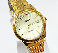 Годинник жіночий Q&Q  A15A-001PY на браслеті, колір: лимонне золото. Календар: дата, день тиждня.