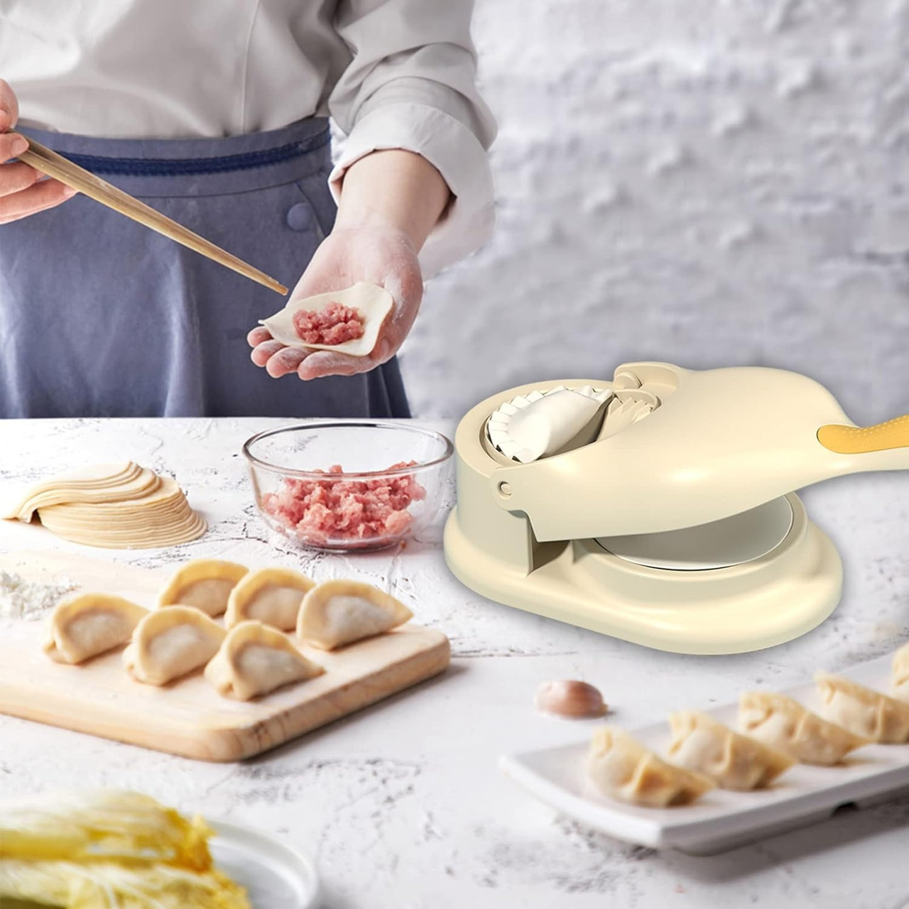 Пресс и форма для лепки вареников и пельменей Dumpling Machine Белый, механическая ручная пельменница (NS) - фото 3 - id-p2065138477