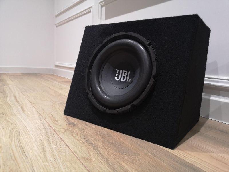 Активний сабвуфер JBL 0208A