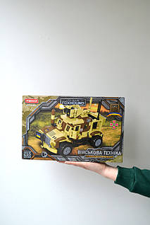 Конструктор Teko Військова техніка ЗСУ панцирна машина Ocelot Foxhound