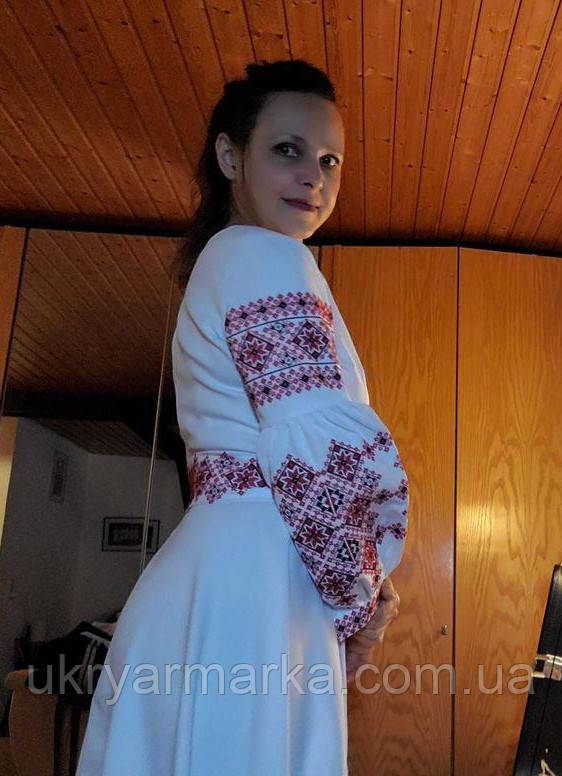 Класична вишита сукня з геометричним узором "Наречена"