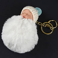 Брелок м'який застібка золотистого кольору з карабіном плюшевий білого кольору лялька розмір 8х8 см