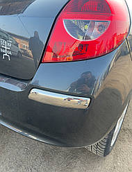 Накладка на задній бампер куточки нерж для Renault Clio III 2005-2012 рр