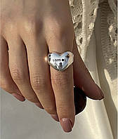 Серебристое кольцо love me каблучка love me серебристое кольцо в форме сердца