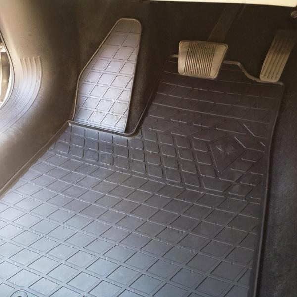 Гумові килимки 4 шт  Stingray Premium для Chrysler 200 II 2014-2024 рр