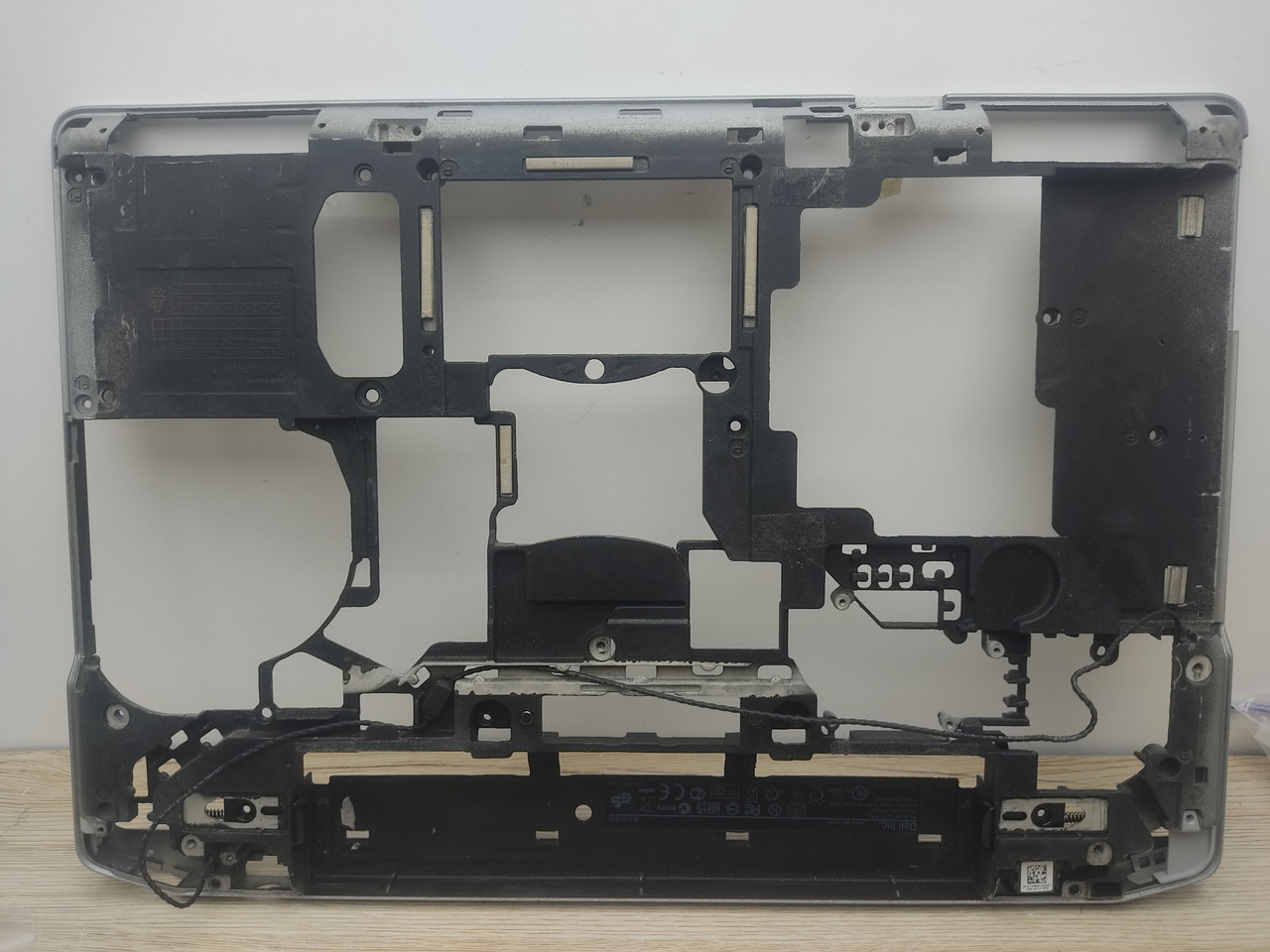 Dell latitude E6420 Корпус D (нижня частина корпусу) б/в #