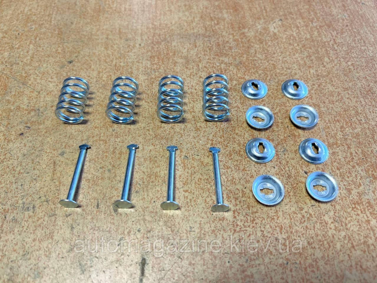 Ремкомплект задніх гальмівних колодок ВАЗ 2101, 2102, 2103, 2104, 2105, 2106, 2107 (солдатик), фото 1