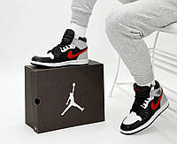 Мужские кроссовки Nike Air Jordan 1 Mid "Black Chile Red/White" (черные) высокие спортивные кроссы Y14017