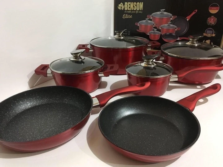 Кухонний посуд Benson.Набір посуду Benson BN-335 з 10 предметів. Червоний. Набір каструлі та сковорідки.