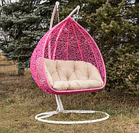 Підвісне крісло кокон зі стійкою зі штучного ротанга Дабл, крісло гойдалка кокон для дачі рожевий