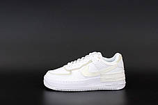 Жіночі кросівки Nike Air Force White Взуття Найк Аір Форс білі шкіряні низькі повсякденні демісезон, фото 4