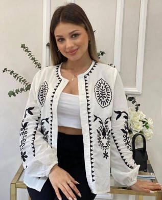 Жіноча вишиванка піджак, накидка біла з чорною вишивкою на гудзиках розмір Л, фото 4