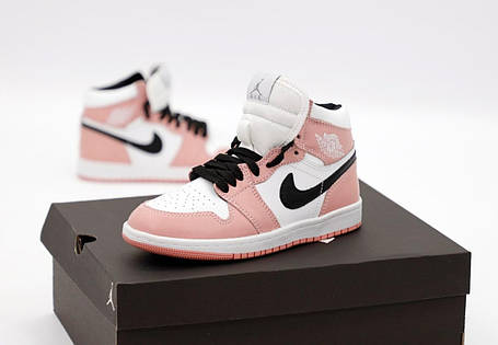Жіночі кросівки Nike Air Jordan 1 Pink White Найк Аір Джордан 1 високі шкіряні рожеві демісезон, фото 1