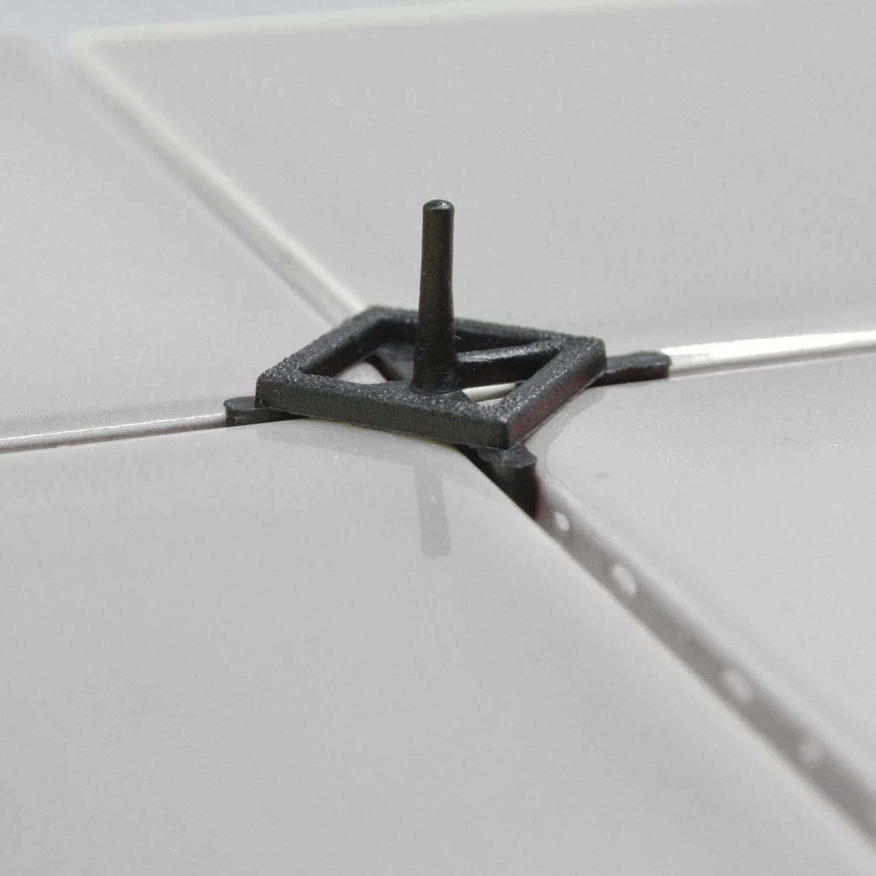 Хрестики з упором універсальні 2 мм (100шт.)