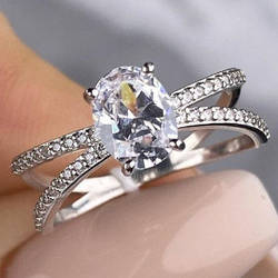 Срібне кільце родоване з фіанітами РН-611