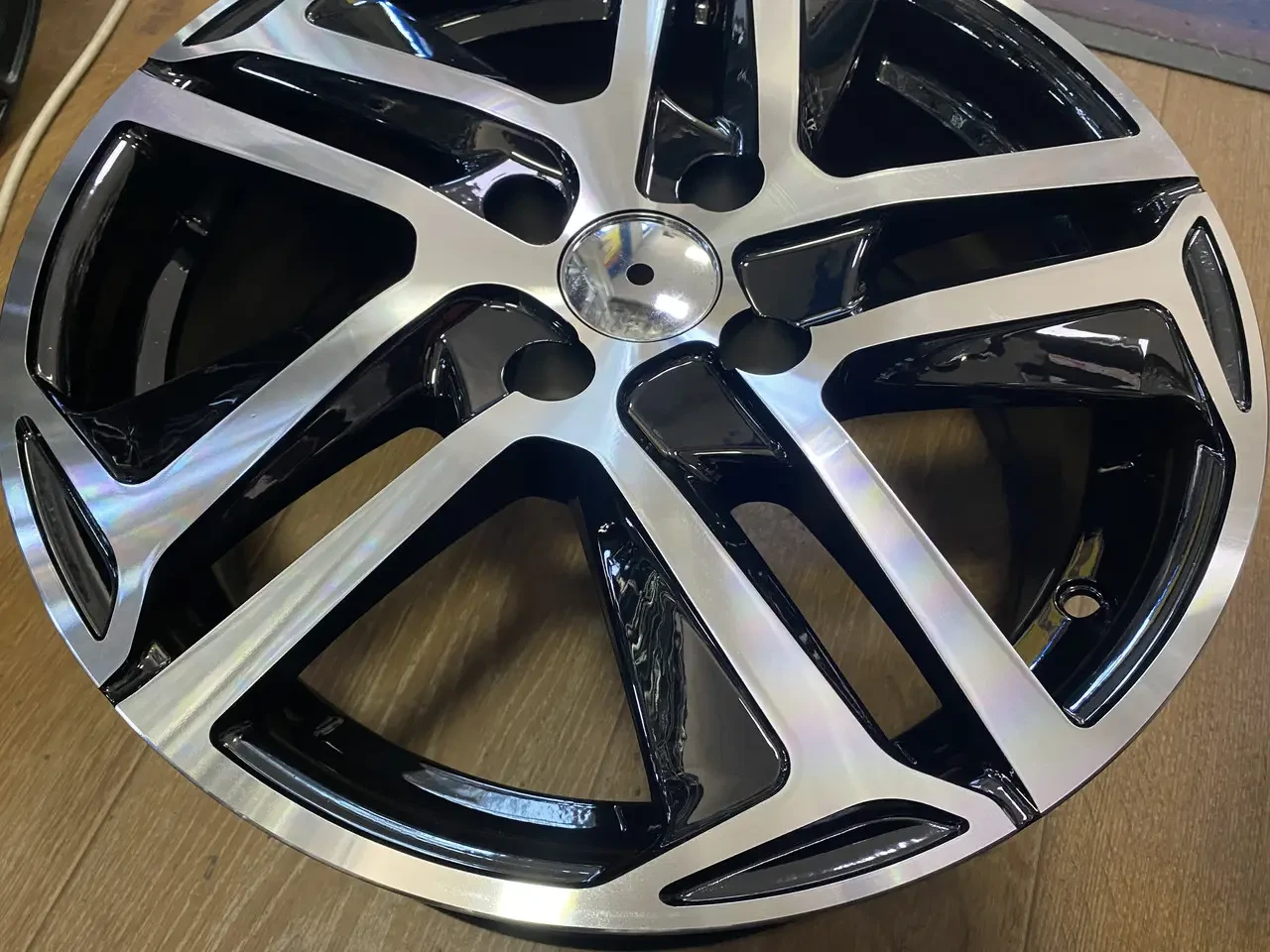 Диски литые R16 PCD5x108 ZF FR876 BMF ET44 DIA65.1 7.0j Киев (ID ...