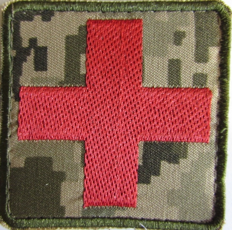 Купити Шеврон "Медик" (липучка) квадрат від перевіреного продавця для ...