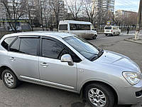 Ветровики, дефлекторы окон Kia Carens 2006-2012 (Autoclover/Южная Корея)