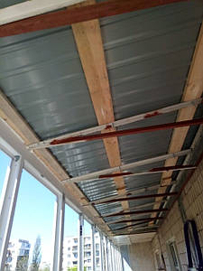 Дах на балкон