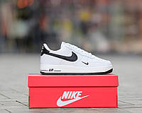 Кросівки Nike Air Force 1 Low 2024 White Black / Найк Аїр Форс низькі білі з чорним найком