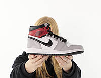 Мужские кроссовки Nike Air Jordan 1 High Retro Light Smoke Grey (серые с красным) высокие деми кроссы Y12523