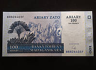 100 ариари 2004 года. Мадагаскар