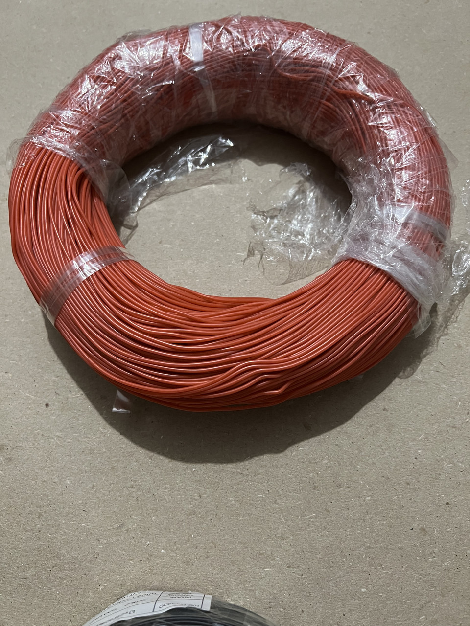 Кабель багатожильний 22AWG у силіконовій ізоляції червоний