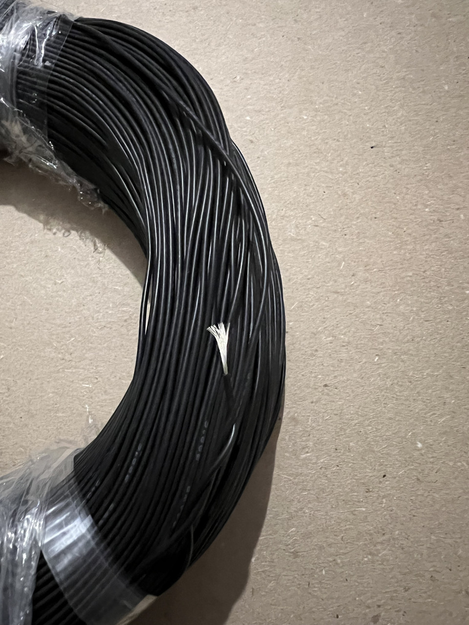 Кабель багатожильний 22AWG у силіконовій ізоляції чорний