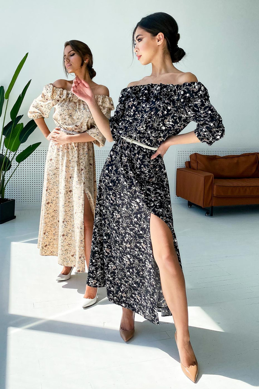 Сукня літня з квітковим принтом з відкритими плечима рюшкою міді з розрізом на нозі чорна, фото 1
