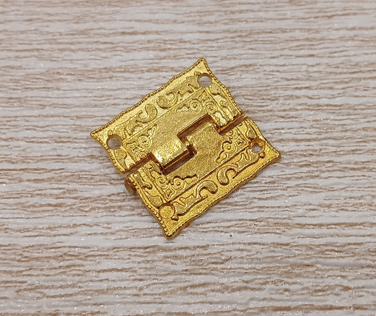 Петля декоративна для нард, шахів 25х24мм, під шуруп