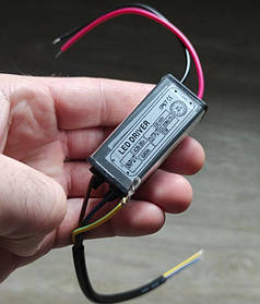 Драйвер для світлодіодів AC85-265V 18-32w LED адаптер